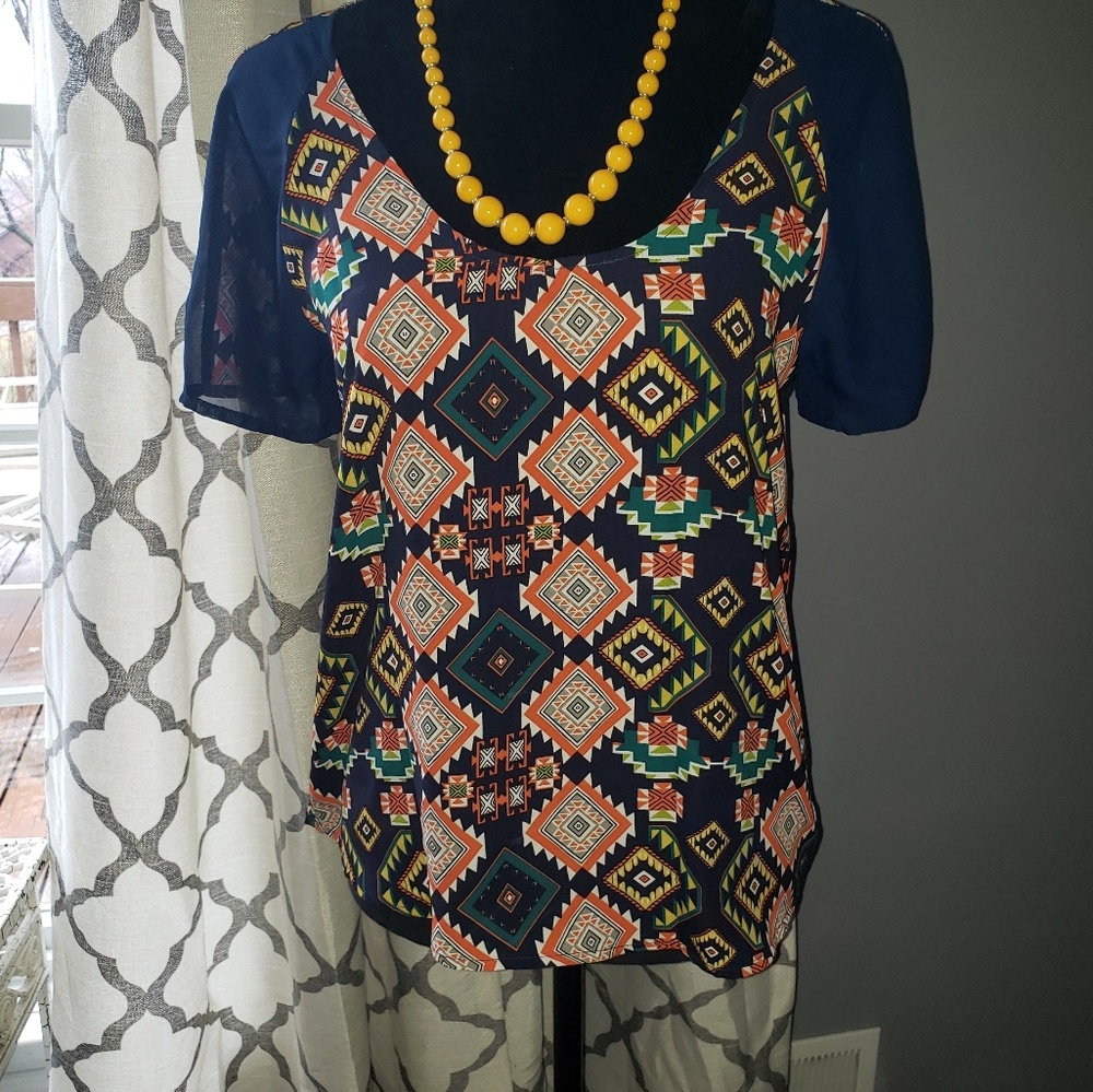 🌈🔥 Aztec top - Picture 2 of 5